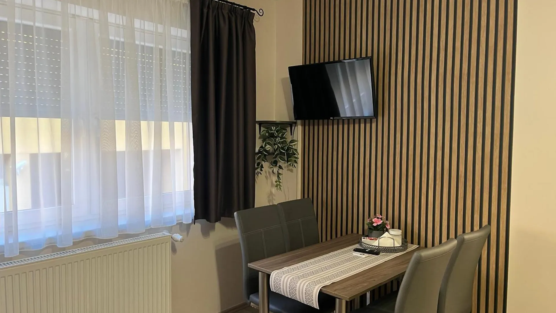 Oreo Apartman Eger Hungria